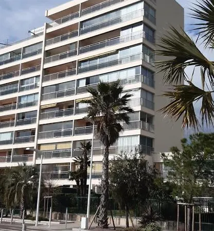 Apartment Great Waterfront In Boccacabana