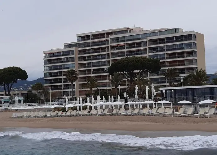 アパート Great Waterfront In Boccacabana カンヌ