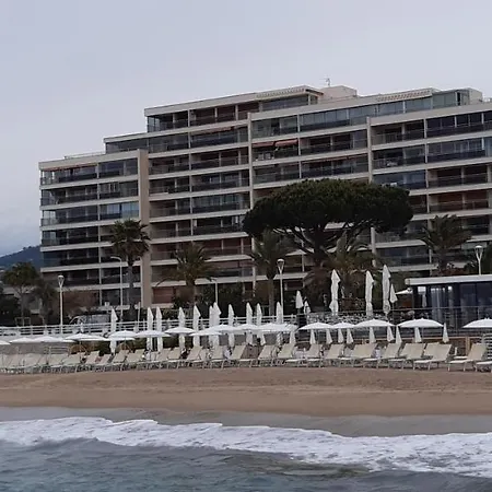 Апартаменты Great Waterfront In Boccacabana Канны